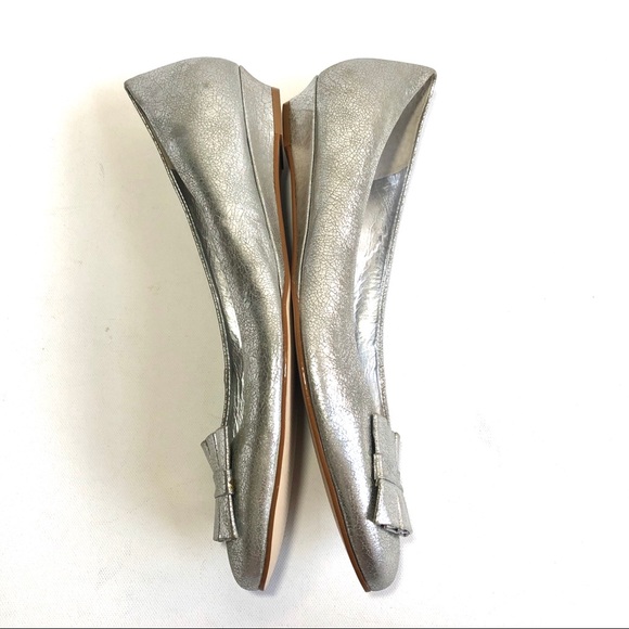 Nicole Miller silver wedge/flat dress shoes - Picture 3 of 7